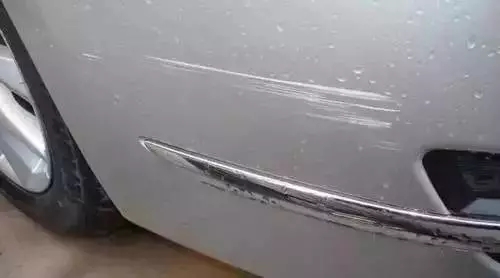 汽車劃痕
